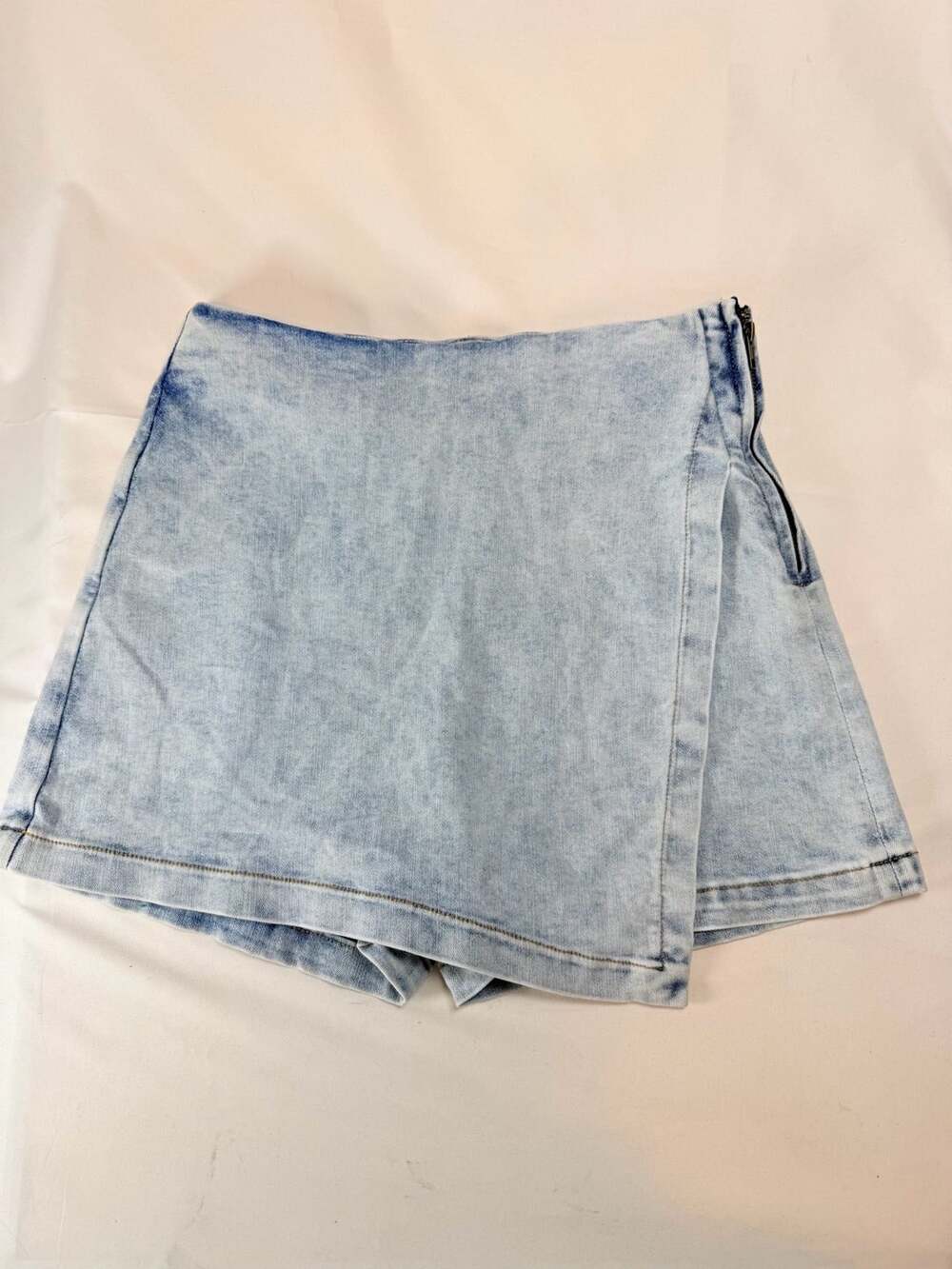 Pink Lily Womens Acid Wash Denim Skort Size XL Coastal cowgirl Preppy